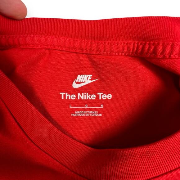 Nike “Have a Nike Day” Red Graphic Earth Tee Large - Picture 4 of 7